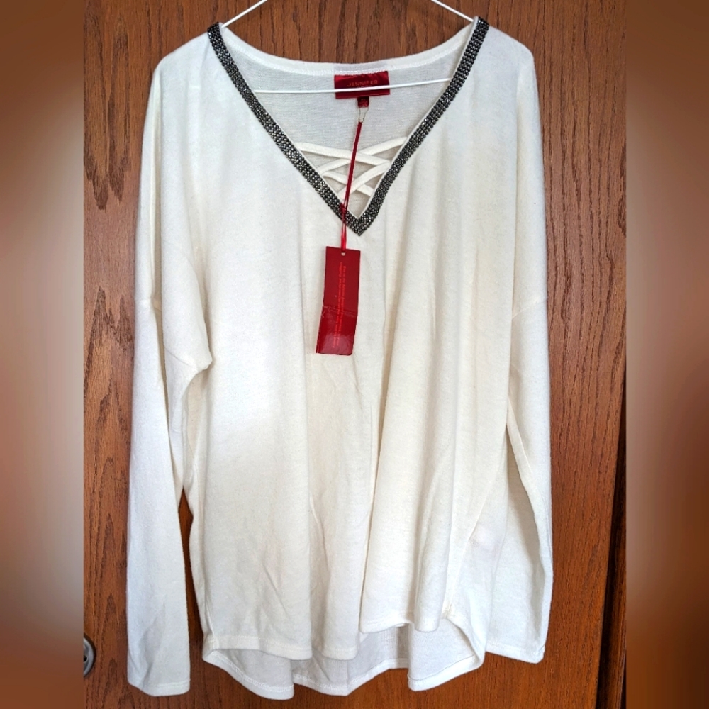 WOMENS JENNIFER‎ LOPEZ IVORY EMBELLISHED V-NECK SWEATER, XL